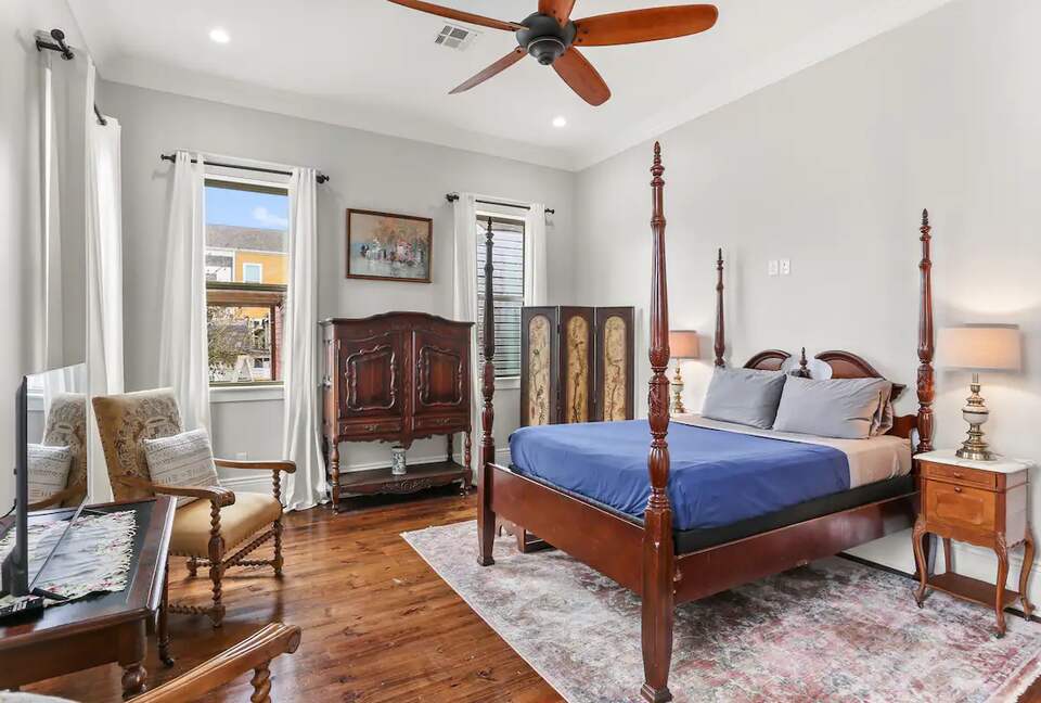 Classic NOLA House Minutes to The French Quarter - New Orleans, Louisiana