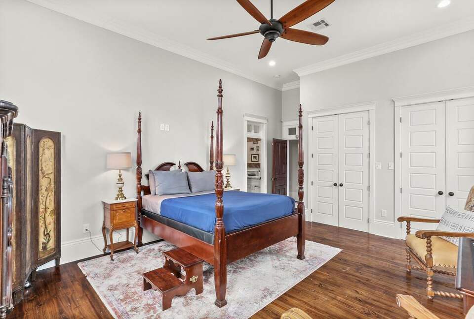 Classic NOLA House Minutes to The French Quarter - New Orleans, Louisiana