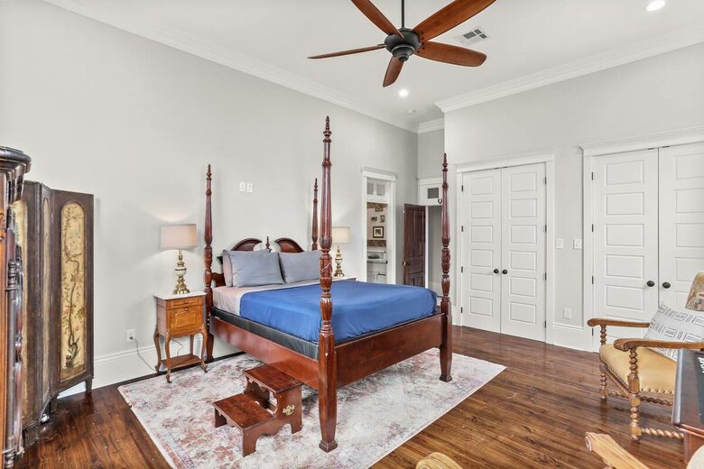 Classic NOLA House Minutes to The French Quarter - New Orleans, Louisiana