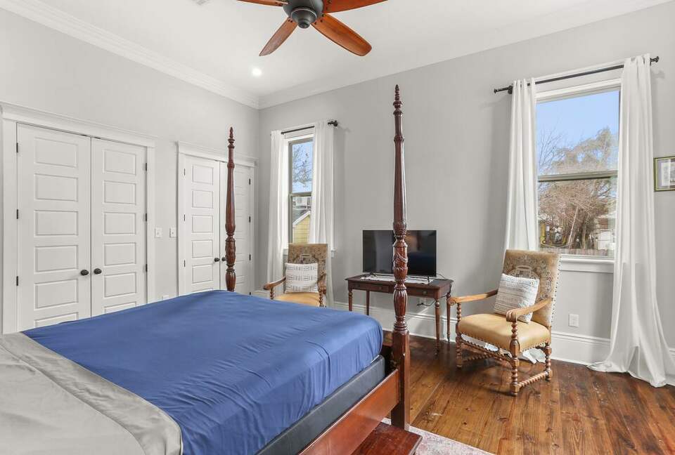 Classic NOLA House Minutes to The French Quarter - New Orleans, Louisiana