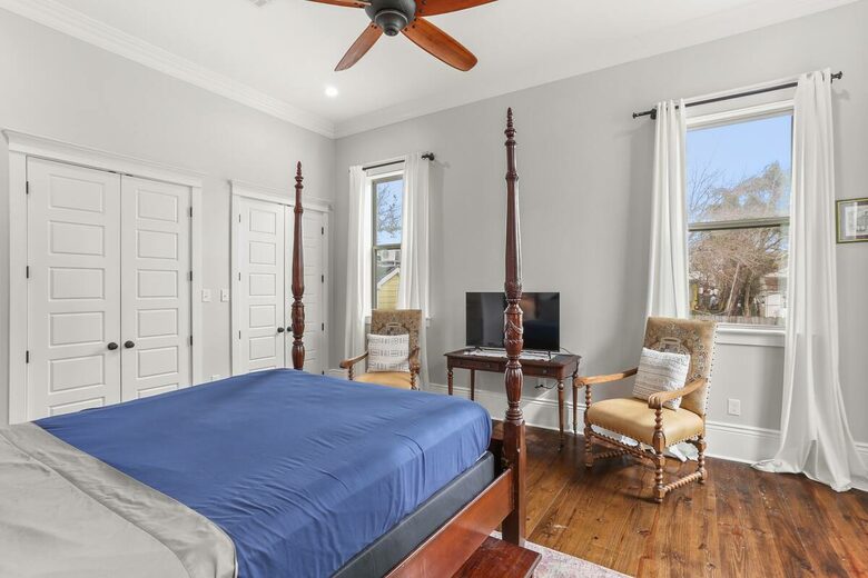 Classic NOLA House Minutes to The French Quarter - New Orleans, Louisiana