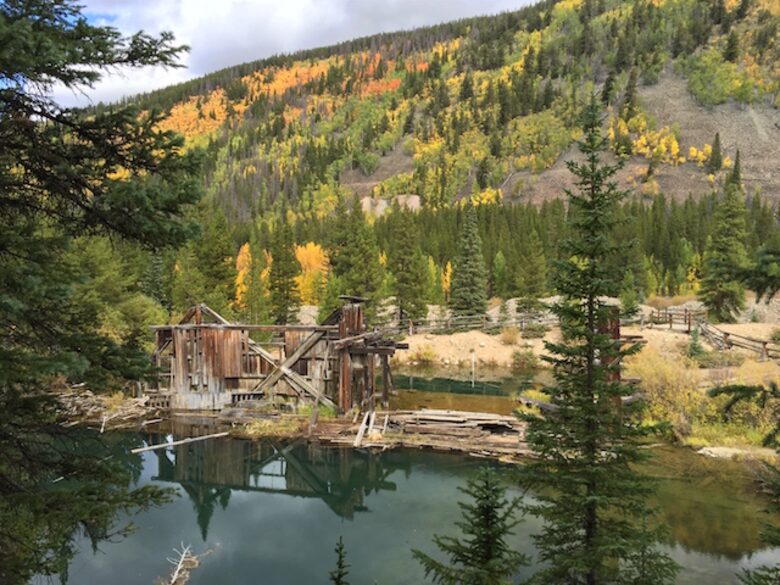 Cozy home in Breckenridge Historic District - ski, mountain bike & hike - walk to shopping + dining - Breckenridge, Colorado