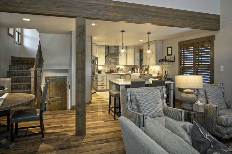 Cozy home in Breckenridge Historic District - ski, mountain bike & hike - walk to shopping + dining - Breckenridge, Colorado