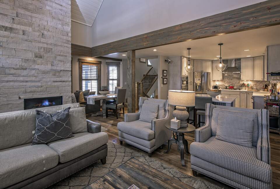 Cozy home in Breckenridge Historic District - ski, mountain bike & hike - walk to shopping + dining - Breckenridge, Colorado