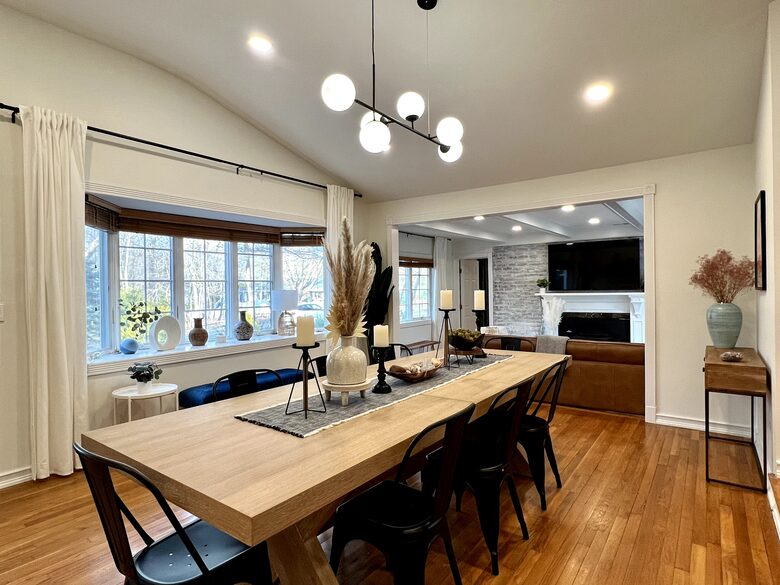 Cozy Retreat With Pool, Hot Tub, and Close to Beach - Wading River, New York