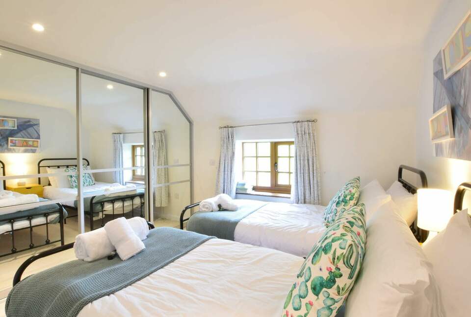 Skelder - Framlingham, United Kingdom