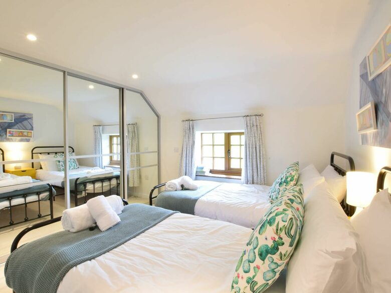 Skelder - Framlingham, United Kingdom