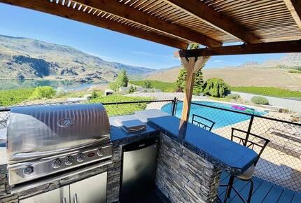 River View Retreat - Chelan, Washington
