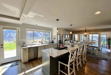River View Retreat - Chelan, Washington