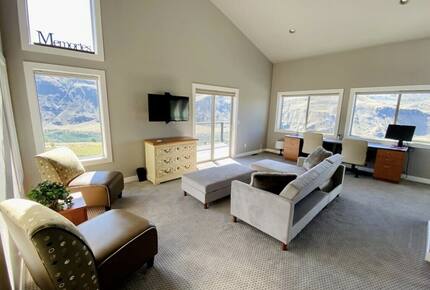 River View Retreat - Chelan, Washington