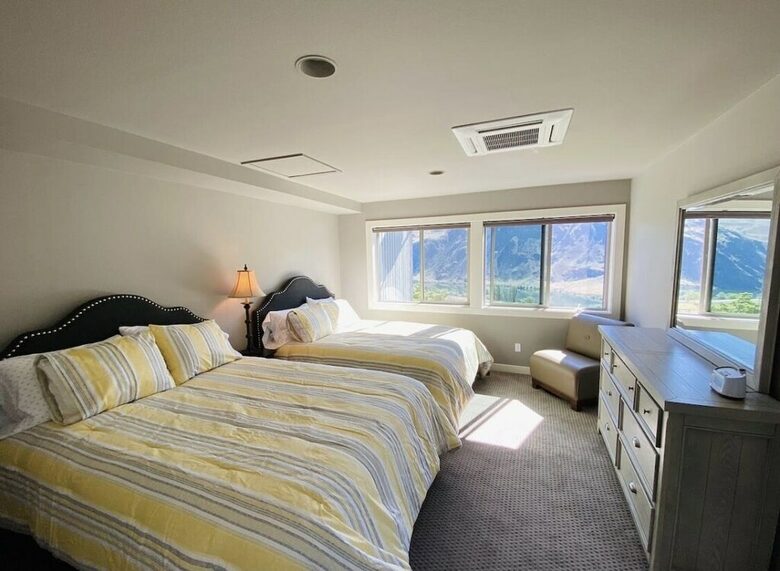 River View Retreat - Chelan, Washington