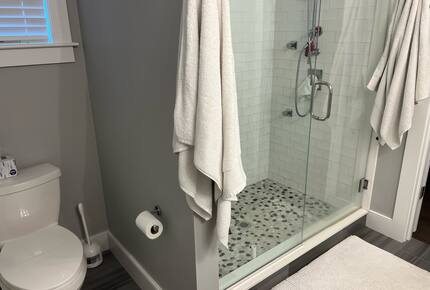 Modern Beach House on Cape Cod - Hyannis, Massachusetts