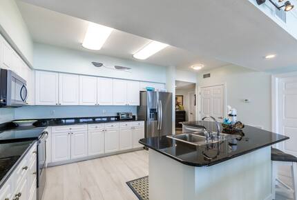 Orange Beach Ocean Front Getaway - Orange Beach, Alabama