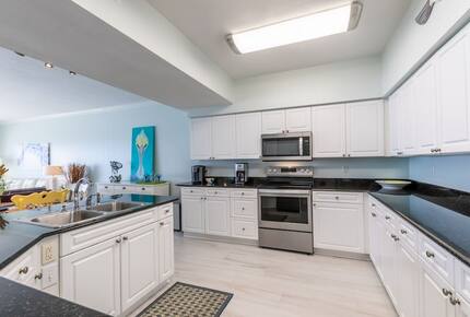 Orange Beach Ocean Front Getaway - Orange Beach, Alabama