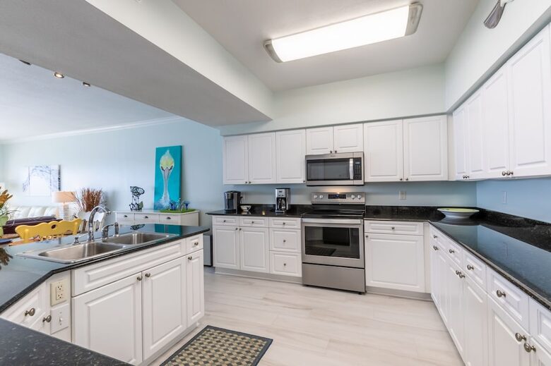 Orange Beach Ocean Front Getaway - Orange Beach, Alabama