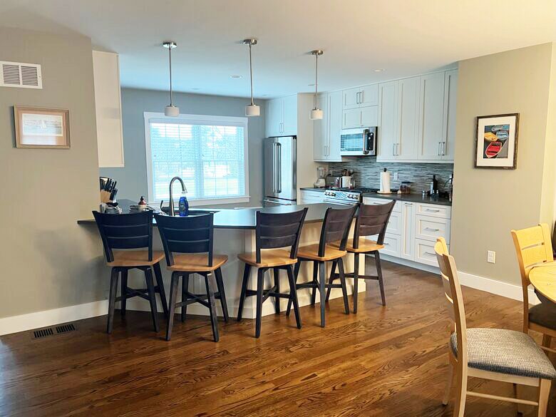 Modern Beach House on Cape Cod - Hyannis, Massachusetts