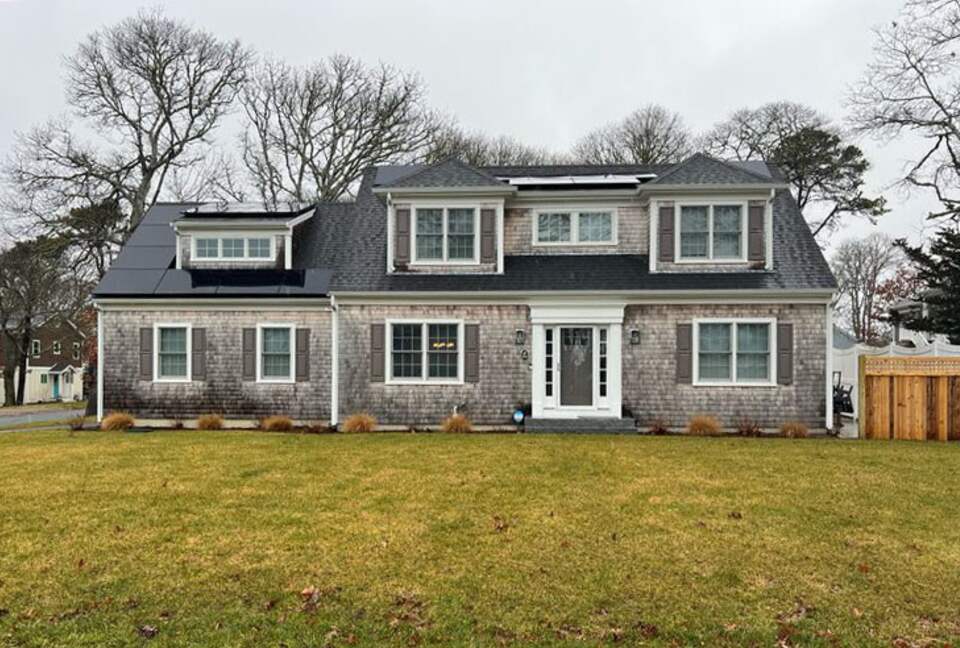 Modern Beach House on Cape Cod - Hyannis, Massachusetts