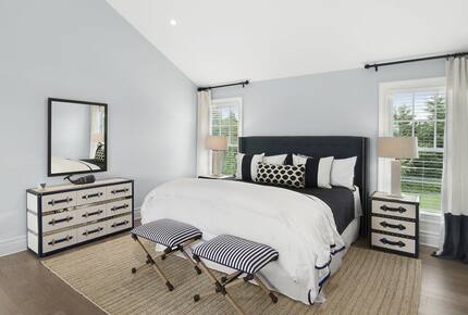 Second Master with sitting area