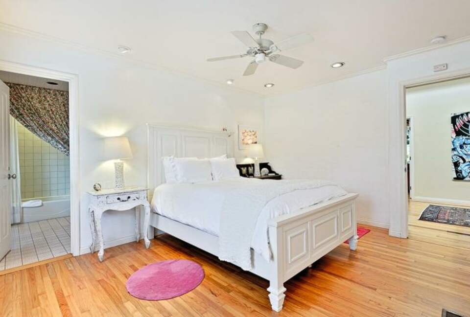 LA JOLLA 4-Bedroom Home, Private Tennis Court Pool and Jacuzzi - La Jolla, California