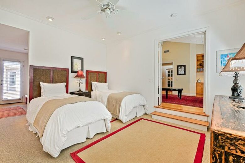 LA JOLLA 4-Bedroom Home, Private Tennis Court Pool and Jacuzzi - La Jolla, California