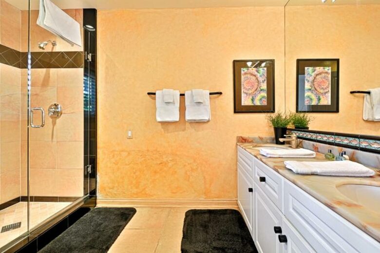 LA JOLLA 4-Bedroom Home, Private Tennis Court Pool and Jacuzzi - La Jolla, California