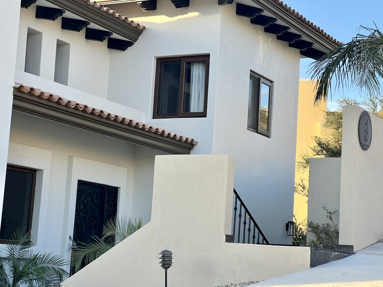 Salt on the Rim on Nicklaus Golf Course - San José del Cabo, Mexico