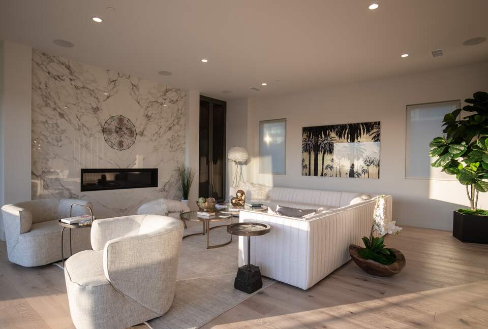 Urban Beach Ultimate Luxury - Newport Beach, California