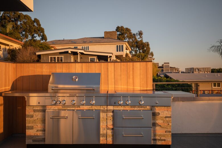 Urban Beach Ultimate Luxury - Newport Beach, California