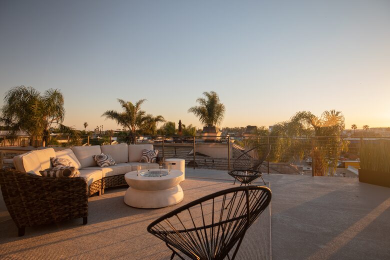 Urban Beach Ultimate Luxury - Newport Beach, California