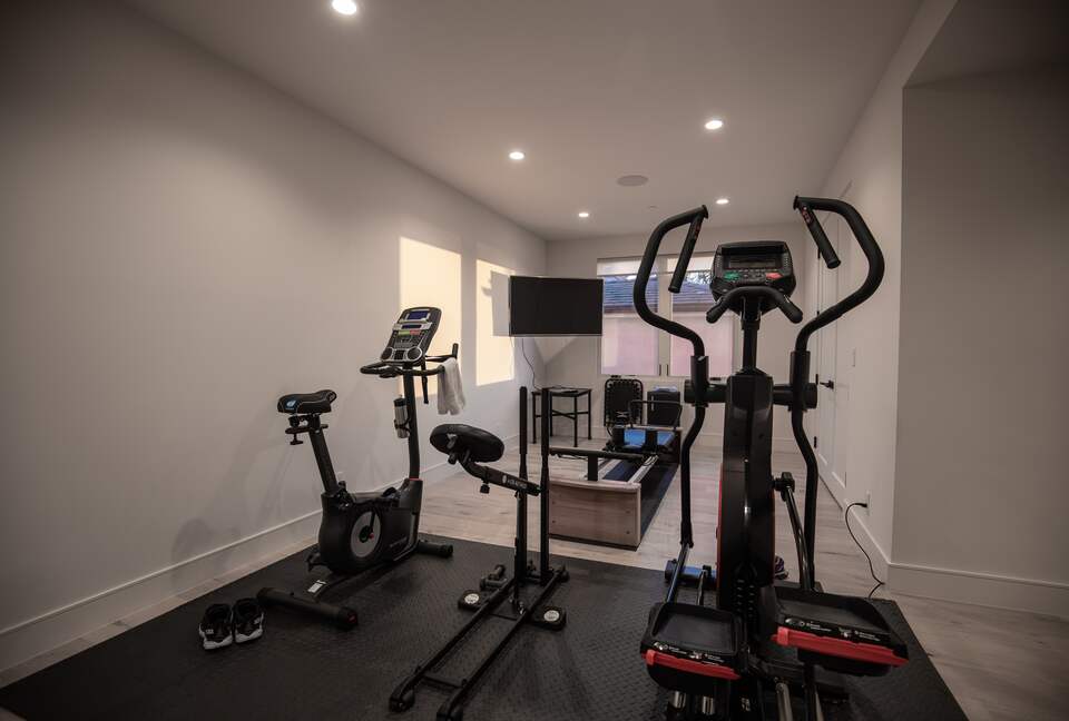 Urban Beach Ultimate Luxury - Newport Beach, California