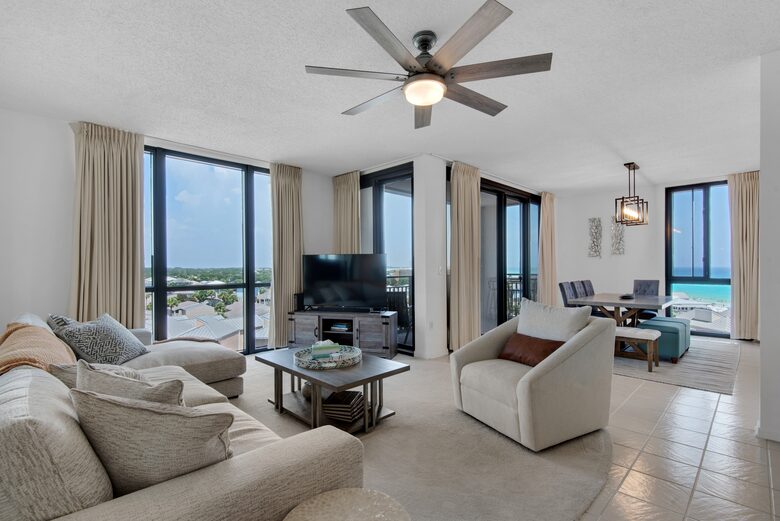 Penthouse With Ocean Views and Private Beach Access - Destin, Florida