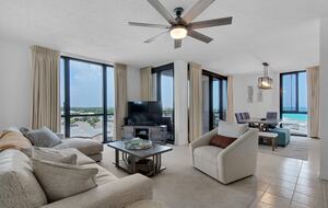 Penthouse With Ocean Views and Private Beach Access - Destin, Florida