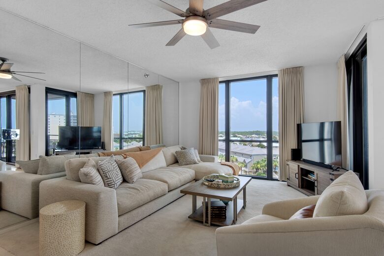Penthouse With Ocean Views and Private Beach Access - Destin, Florida