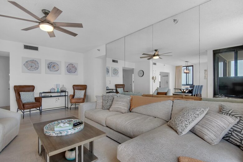 Penthouse With Ocean Views and Private Beach Access - Destin, Florida