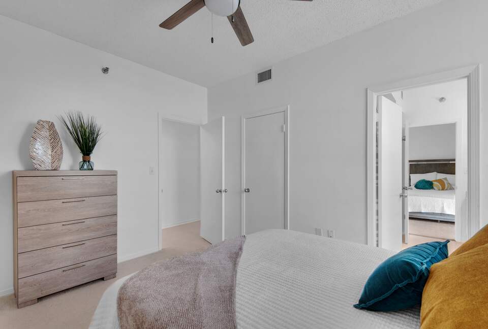 Penthouse With Ocean Views and Private Beach Access - Destin, Florida