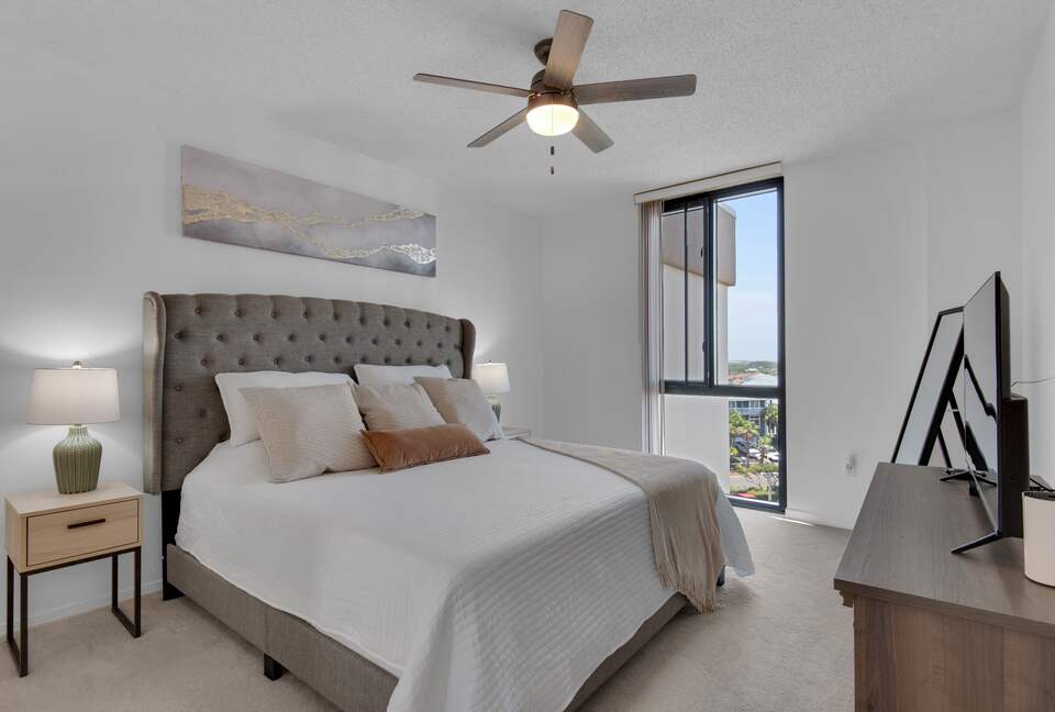 Penthouse With Ocean Views and Private Beach Access - Destin, Florida