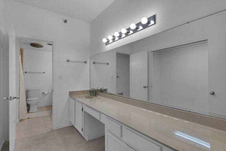 Penthouse With Ocean Views and Private Beach Access - Destin, Florida