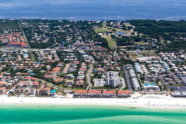 Penthouse With Ocean Views and Private Beach Access - Destin, Florida