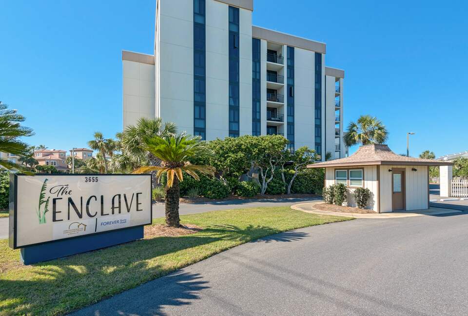 Penthouse With Ocean Views and Private Beach Access - Destin, Florida