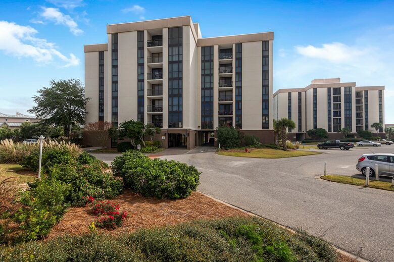 Penthouse With Ocean Views and Private Beach Access - Destin, Florida
