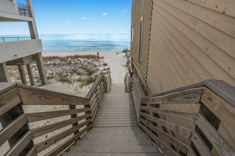 Penthouse With Ocean Views and Private Beach Access - Destin, Florida
