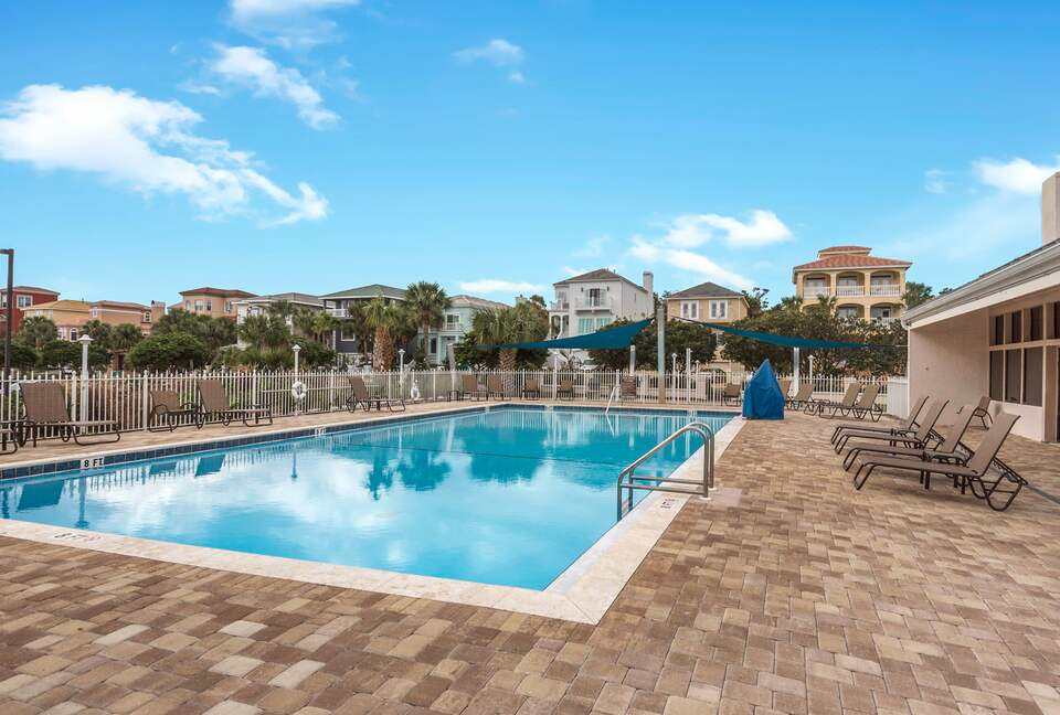 Penthouse With Ocean Views and Private Beach Access - Destin, Florida