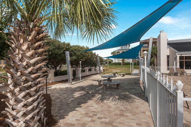 Penthouse With Ocean Views and Private Beach Access - Destin, Florida