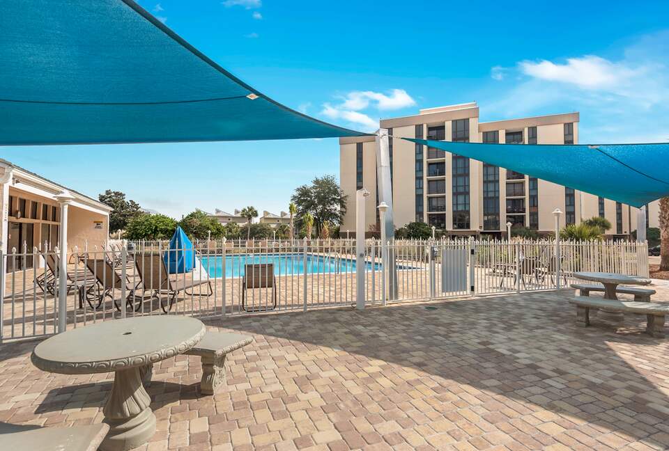 Penthouse With Ocean Views and Private Beach Access - Destin, Florida