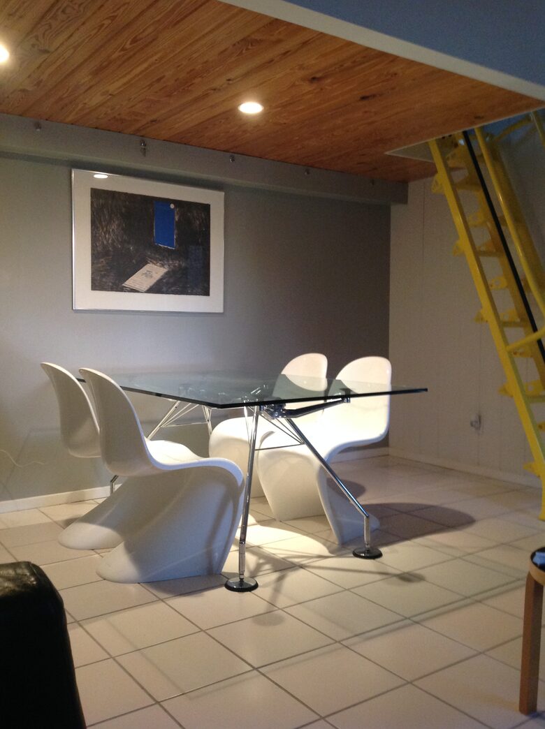 Beachfront MidCentury Modern Flat - Sarasota, Florida