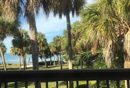 Beachfront MidCentury Modern Flat - Sarasota, Florida