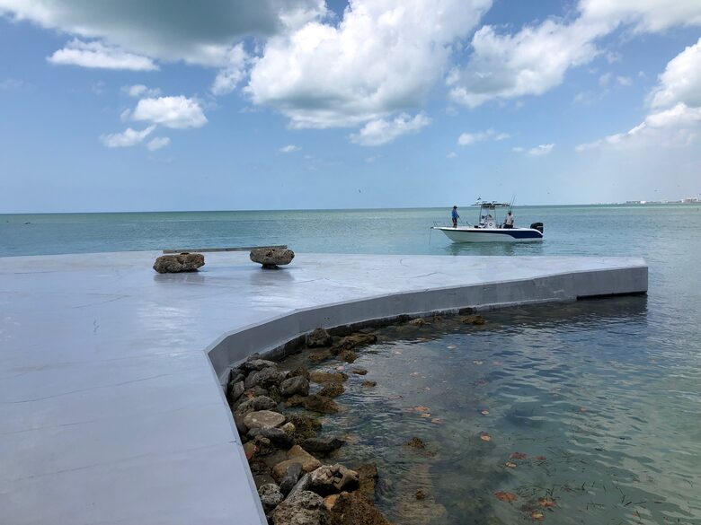 Beachfront MidCentury Modern Flat - Sarasota, Florida