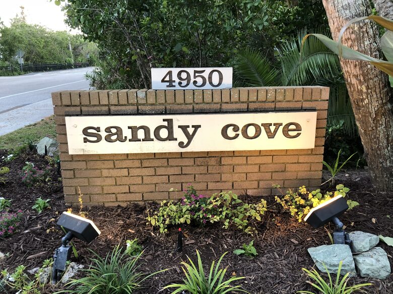 Beachfront MidCentury Modern Flat - Sarasota, Florida