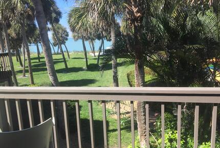 Beachfront MidCentury Modern Flat - Sarasota, Florida