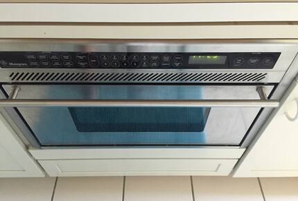 Beachfront MidCentury Modern Flat - Sarasota, Florida